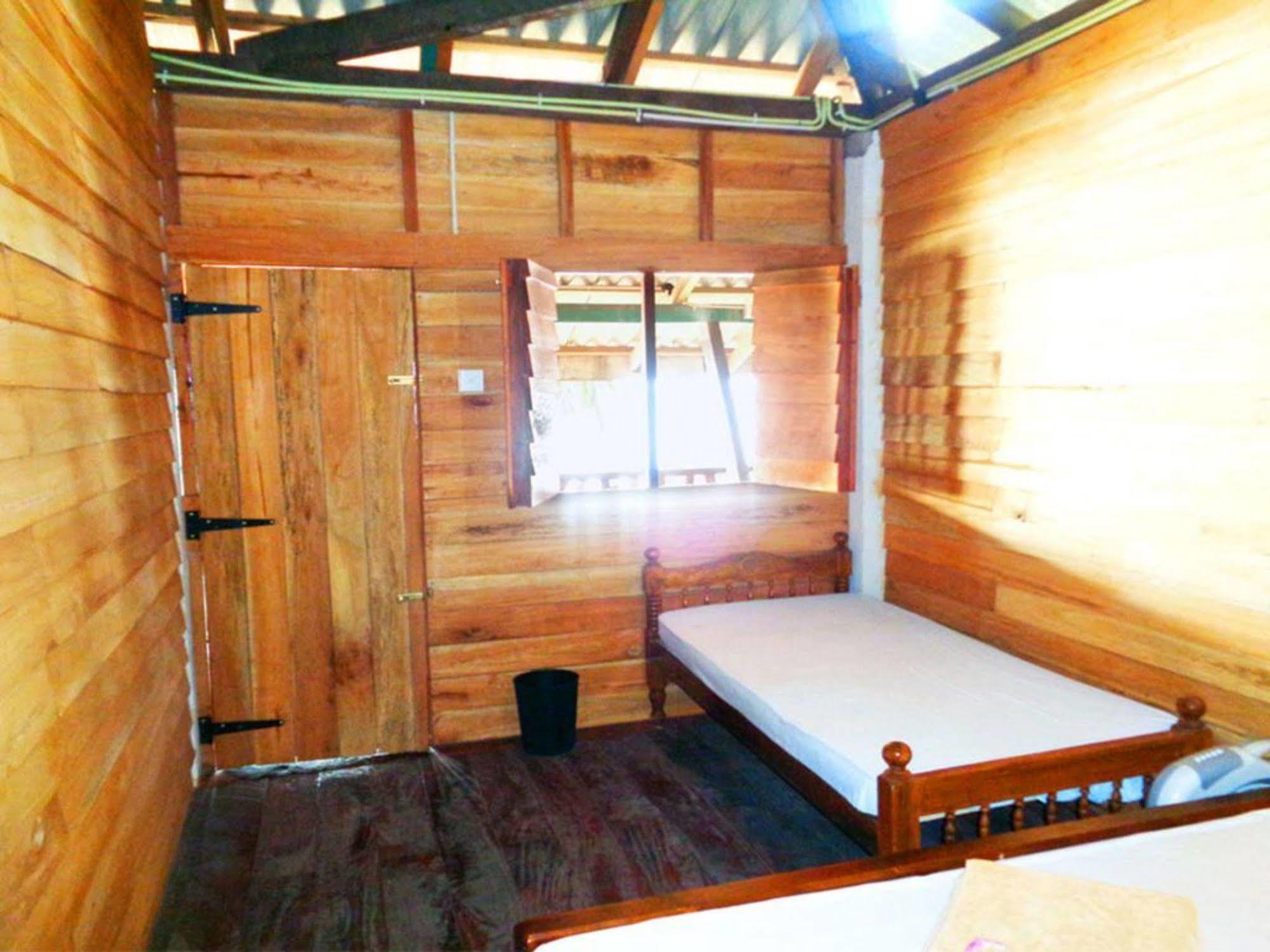 Reggae Zone Beach Resort Tangalle Exteriör bild